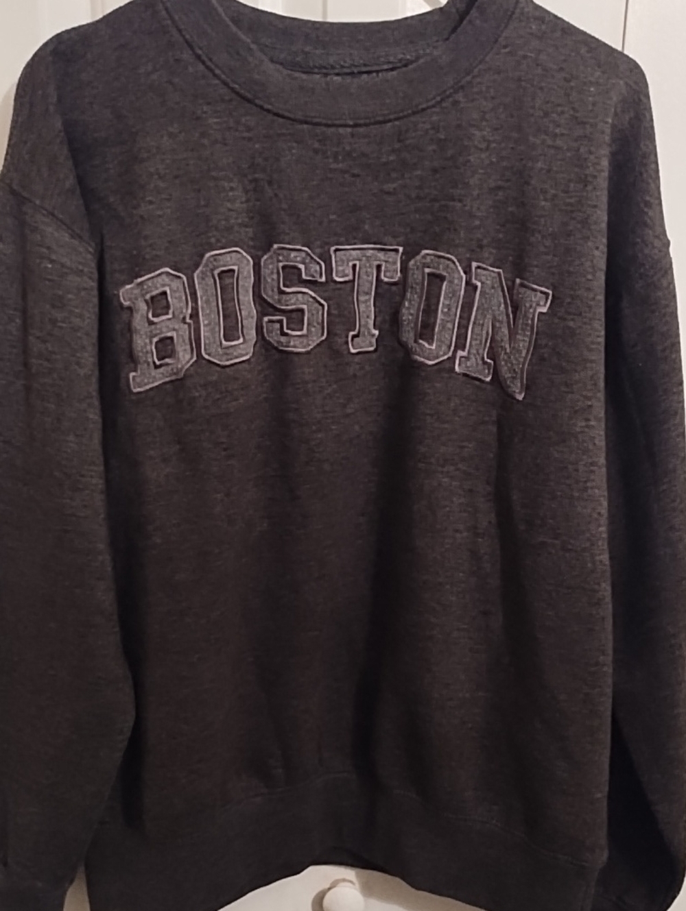 New York Popular Dark Gray 'Boston' Crewneck Sweatshirt